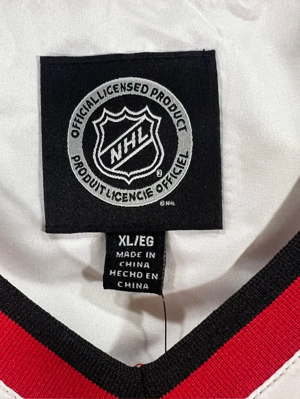 Chicago Blackhawks NHL Men's V Neck GIII Pullover White Red Men's Size XL